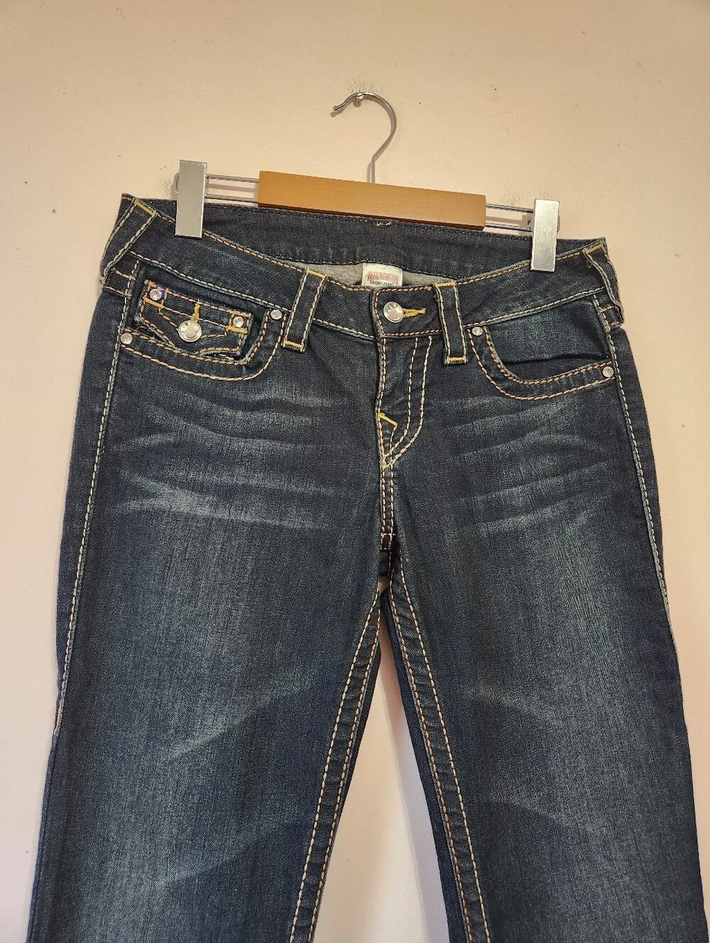 True Religion Dark Wash Rhinestone Flap Pocket Bootcut Jeans Size 28 Y2K - Picture 2 of 12